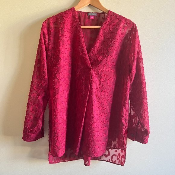 Vince Camuto‎ Animal Clip Jacquard Top 9160011 Blouse Red Womens Size M Sheer - Picture 1 of 7